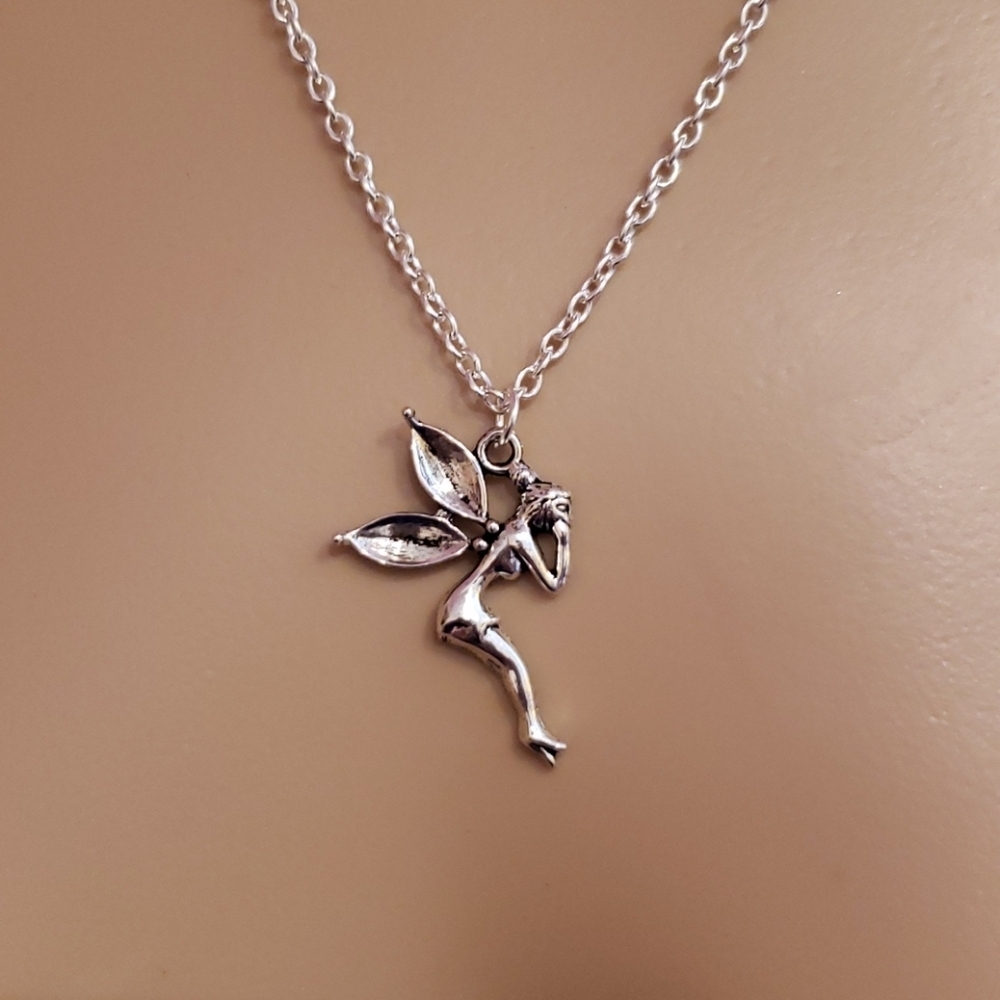 Silver Disney Tinkerbell necklace